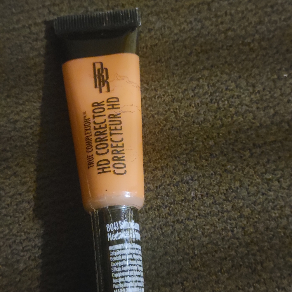 True Complexion HD Corrector Concealer   0.44 Fl.Oz. 8043 Salmon